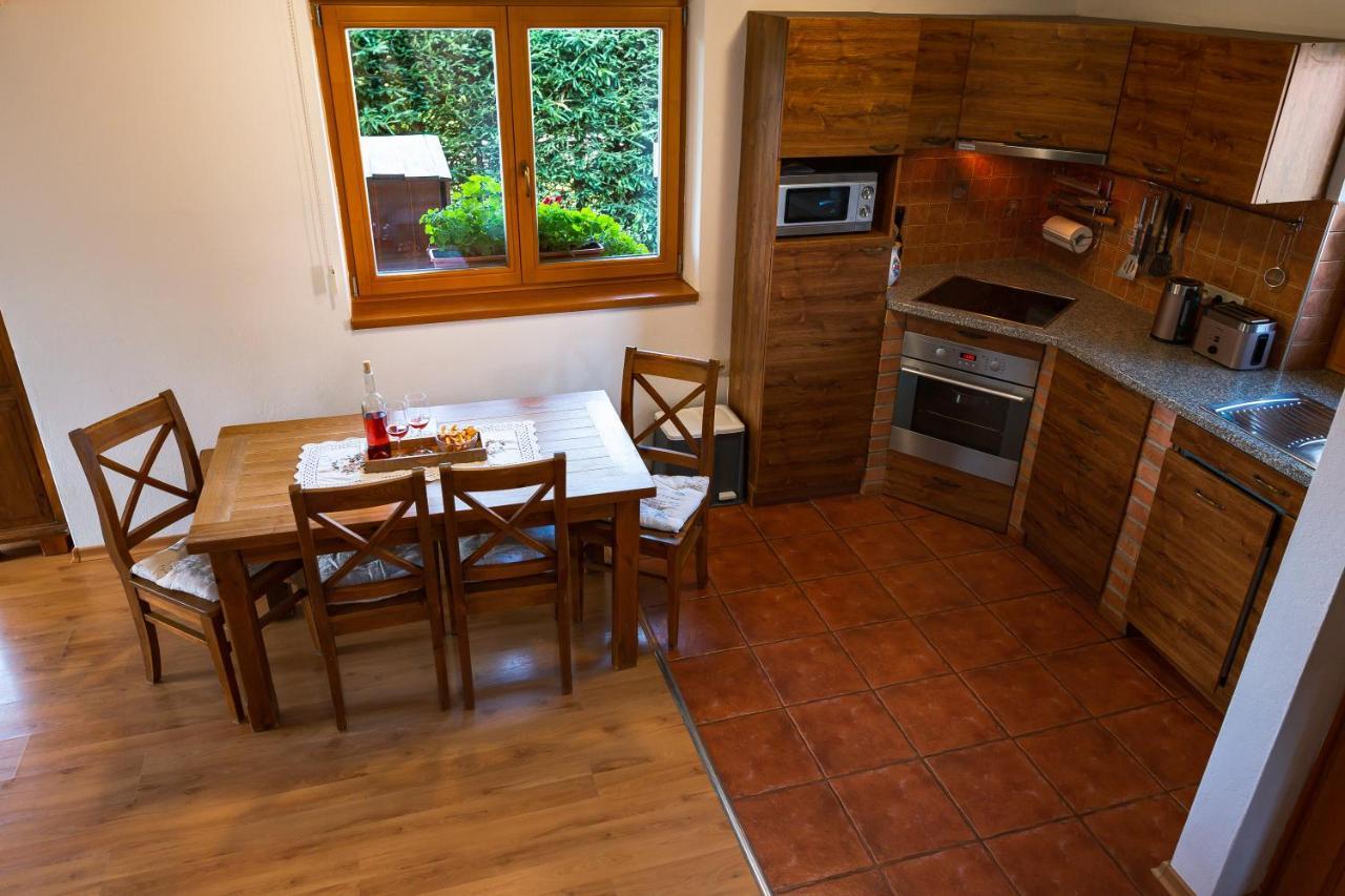 River Cottage Besenova Exterior photo